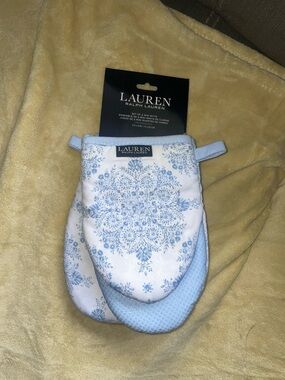 Ralph Lauren set of 2 mini mitts
